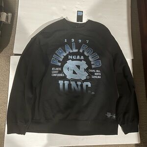 Men’s Vintage 90s North Carolina Tar Heels Sweatshirt UNC Crewneck Size Large